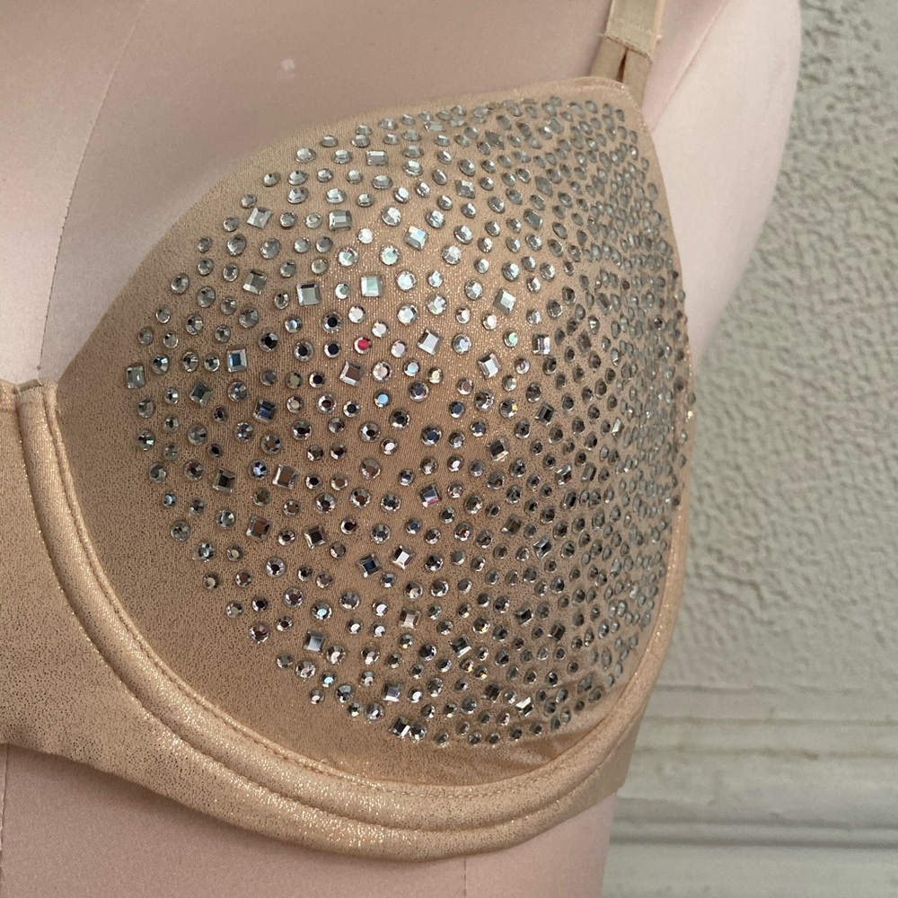 Victoria’s Secret rhinestone bra 34DDD - Picture 2 of 4